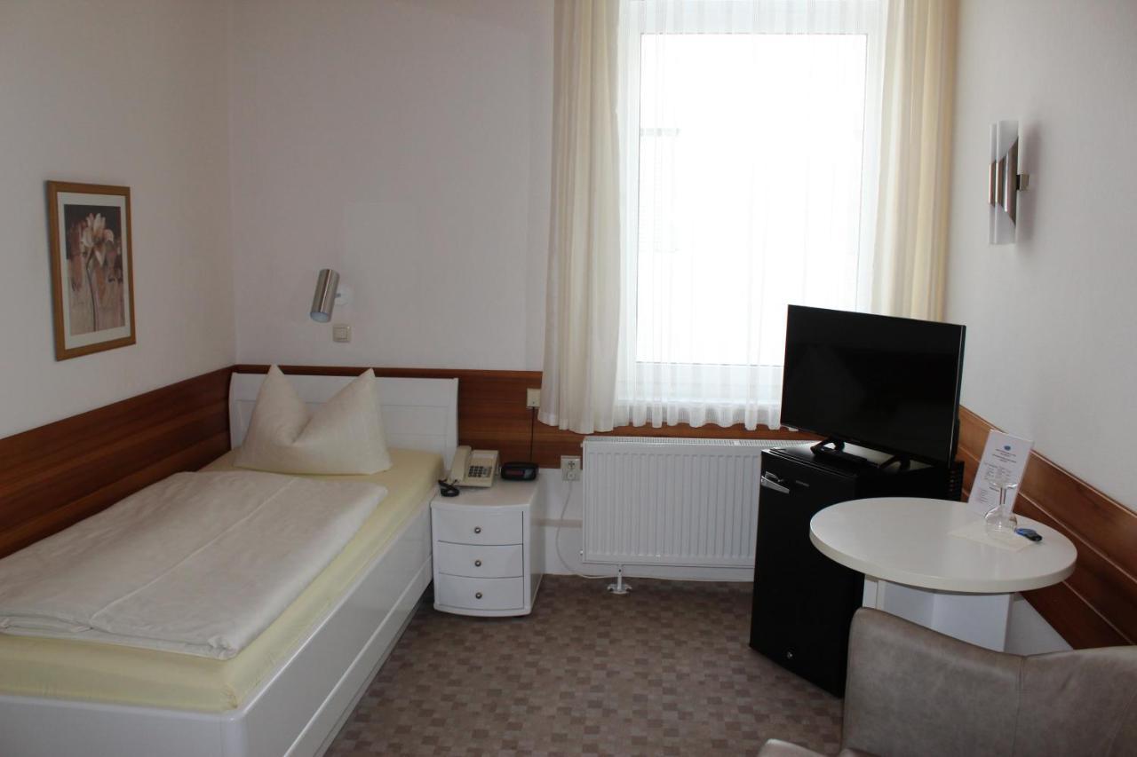 Hotel Sonnenklause Lubeck Bagian luar foto