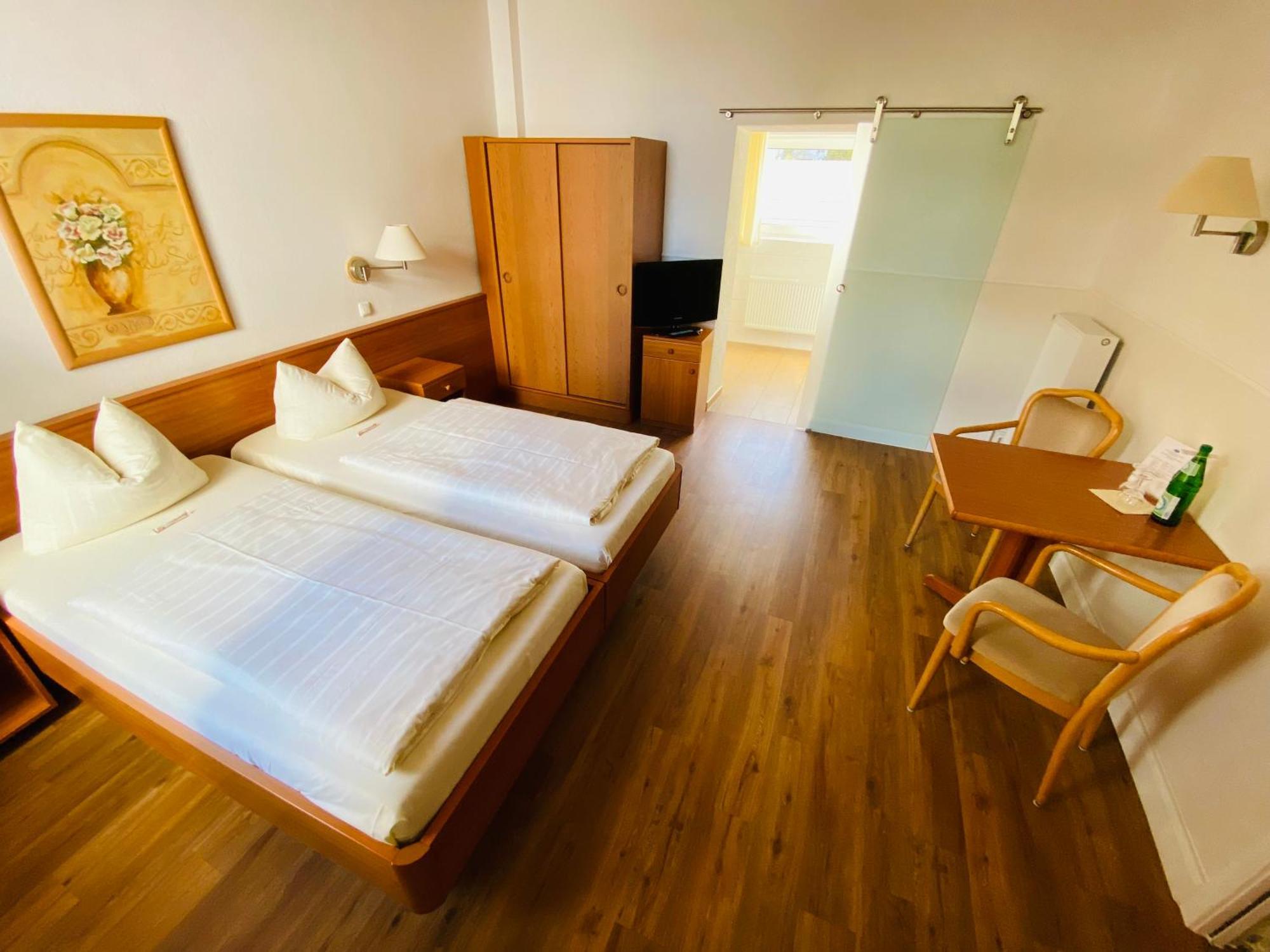 Hotel Sonnenklause Lubeck Bagian luar foto