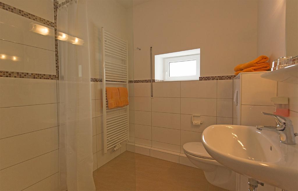 Hotel Sonnenklause Lubeck Bagian luar foto
