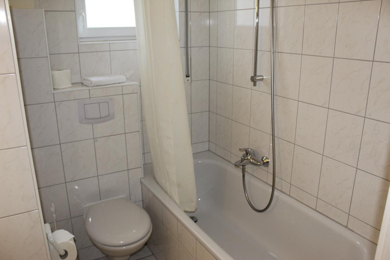 Hotel Sonnenklause Lubeck Bagian luar foto