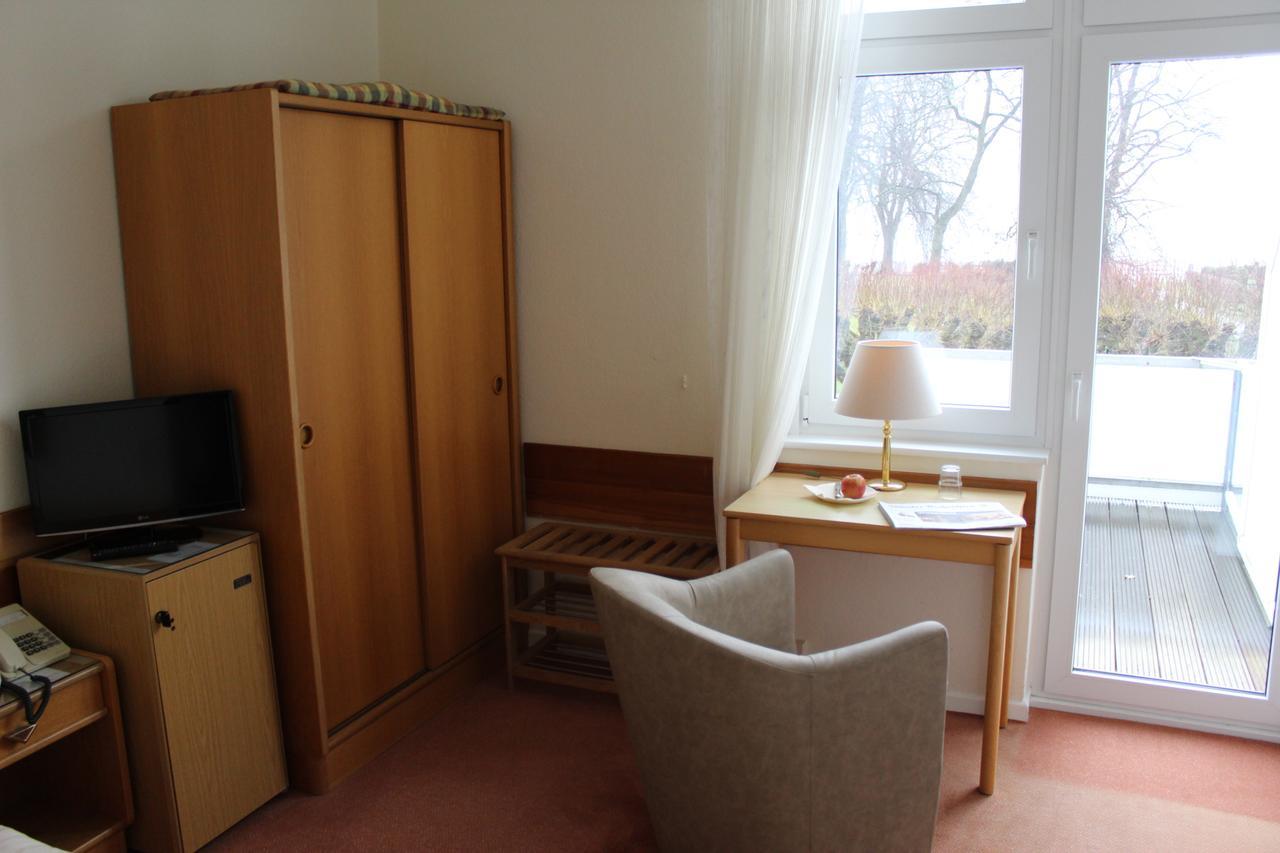 Hotel Sonnenklause Lubeck Bagian luar foto